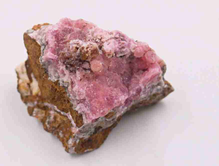 pink calcite Stone for Sleeping