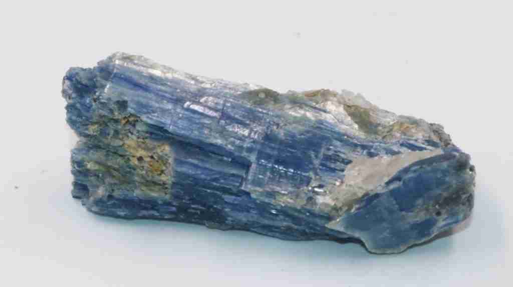 Kyanite blue