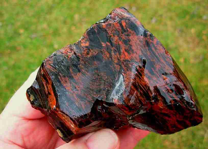 Mahogany Obsidian Crystal for Menstrual Pain