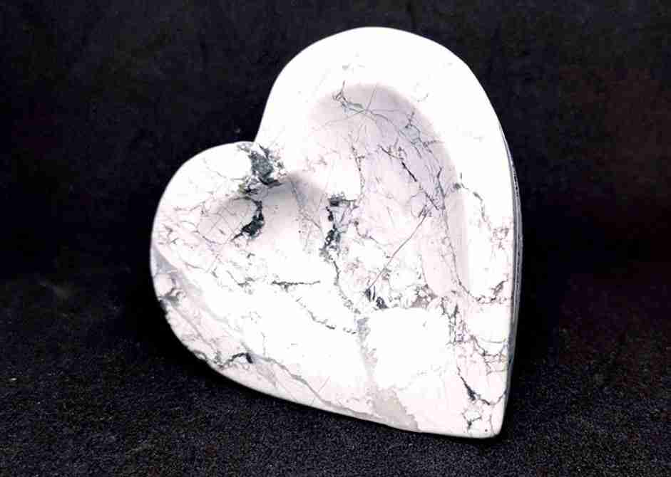 Howlite Stone heart