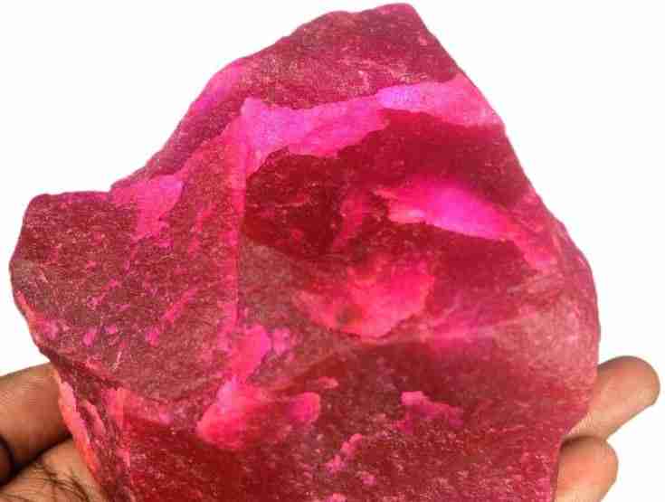 sapphire pink raw