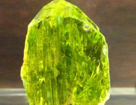 peridot raw Crystals for Self Acceptance