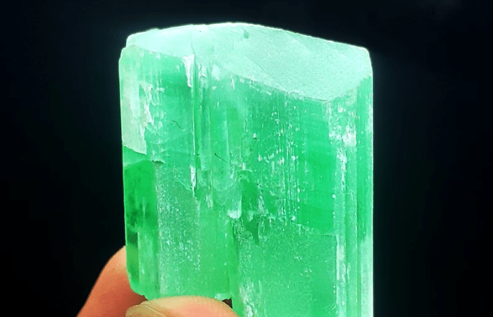 Hiddenite Gemstone