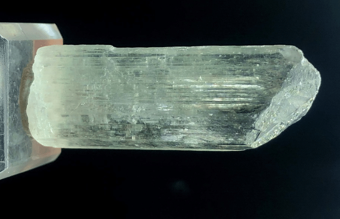 Hiddenite Crystals for Obesity