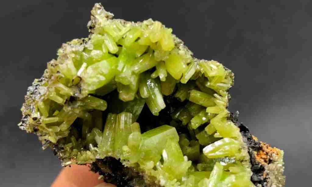 Pyromorphite Crystals for Abdominal Pain