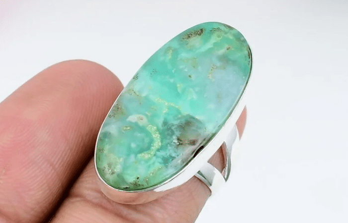 Chrysoprase Crystals for Spine